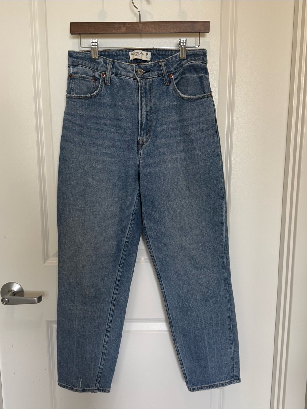 Abercrombie and Fitch The Mom High Rise Jean Curve Love